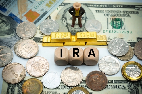 <strong>Here Is The Lowdown On Owning Gold In An IRA</strong>